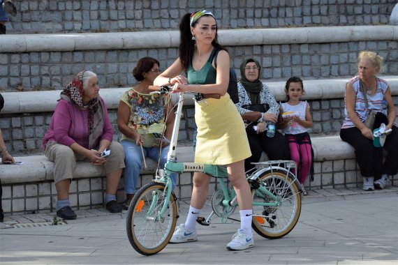 Participant in the Fancy Women Bike Ride