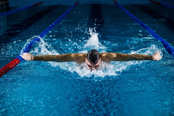 Schwimmen ist gesund.