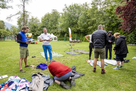 Die internationale Jury von Outstanding Outdoor traf sich im französischen Annecy.